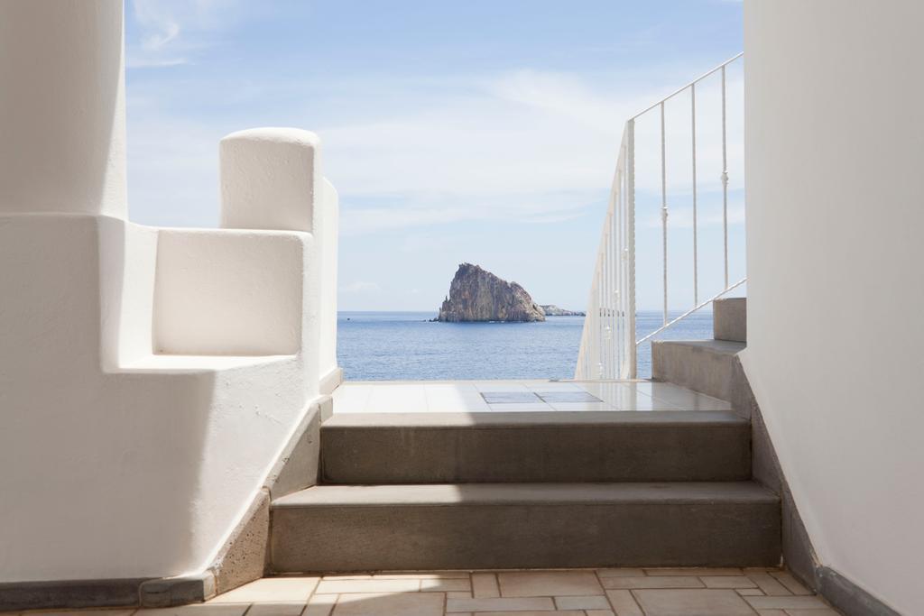 Hotel La Terrazza Panarea Buitenkant foto